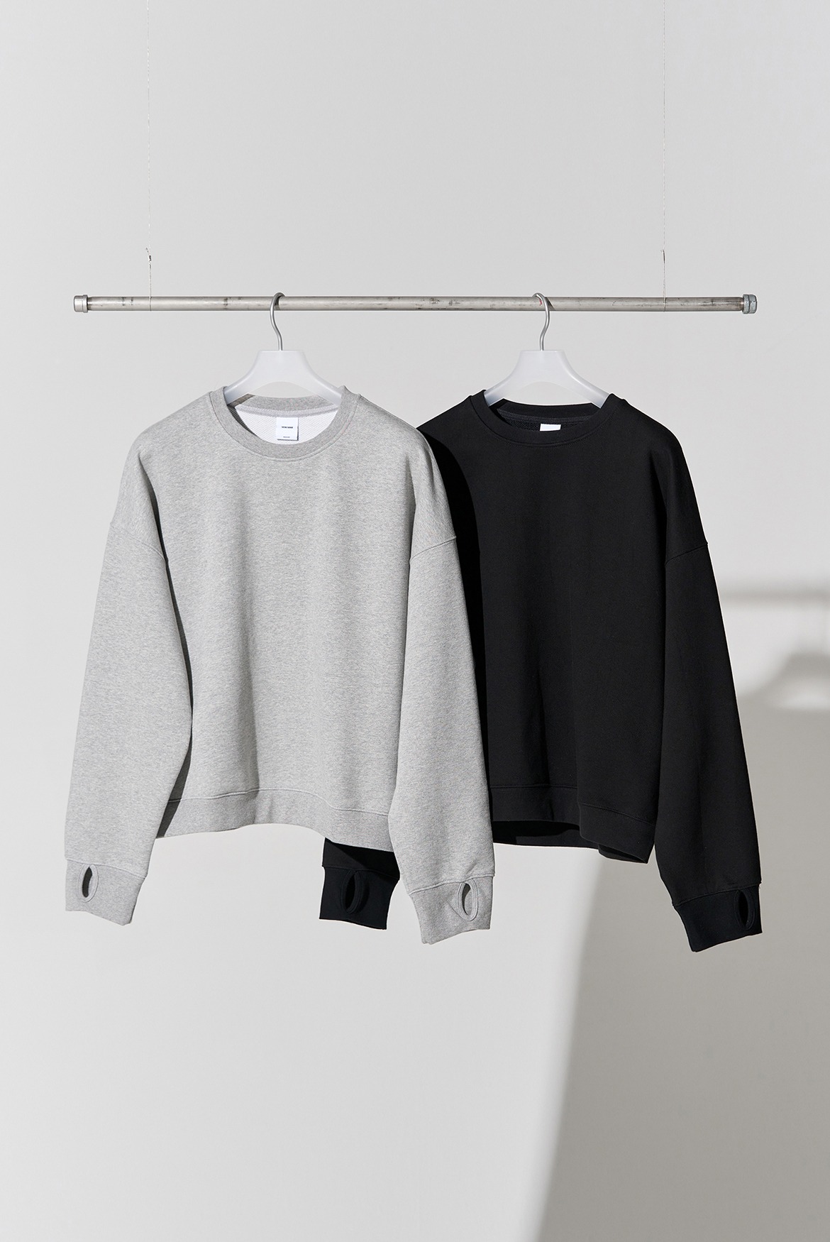 Middle Length Sweat Shirts [2 Colors]